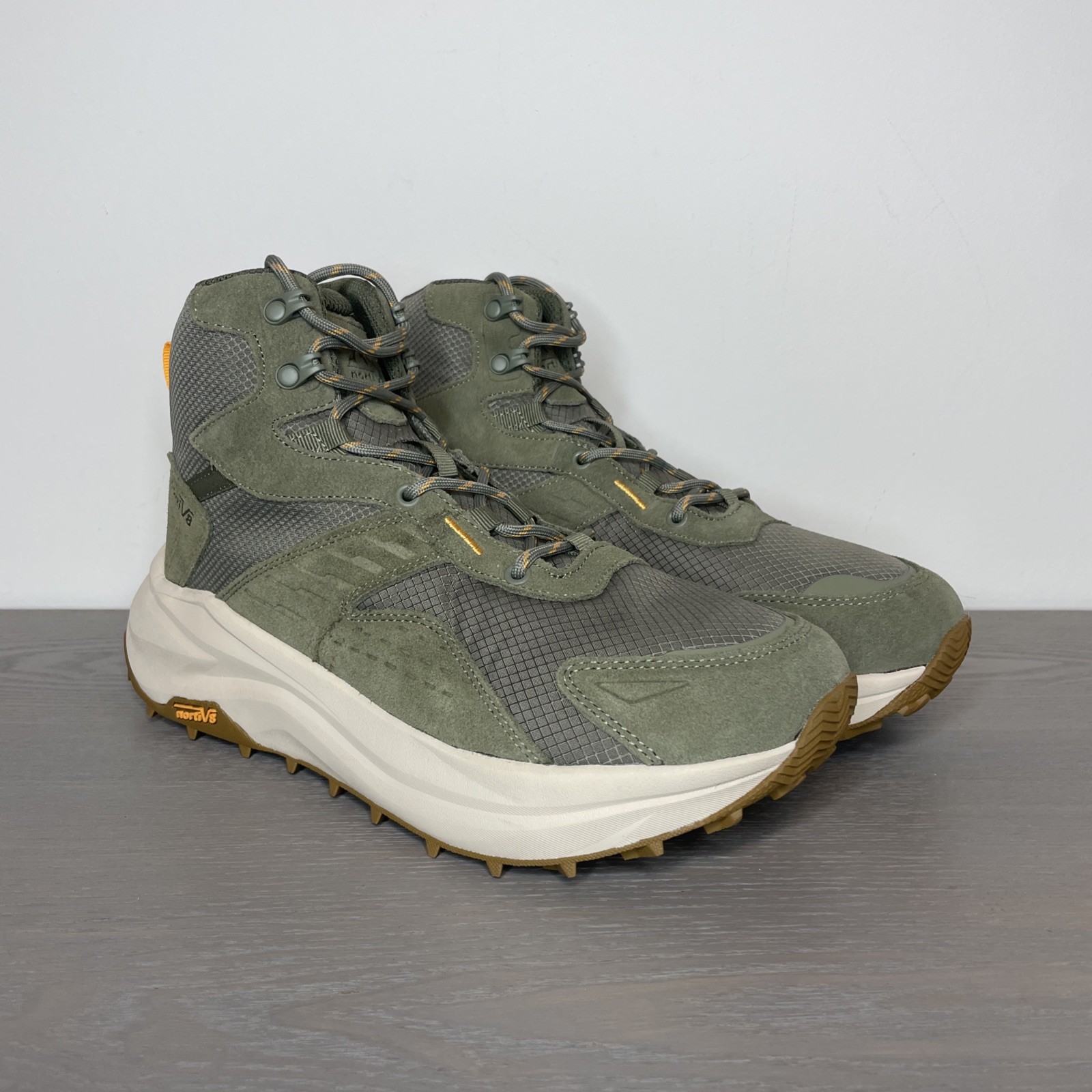 NORTIV 8 Waterproof Hiking Trekking Boots Wide Toe Box Mens 8.5 New