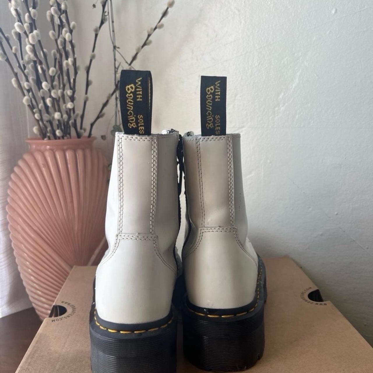 Dr. Martens Jadon White Leather Platform Ankle Lace-Up Boots US 7 EU 39