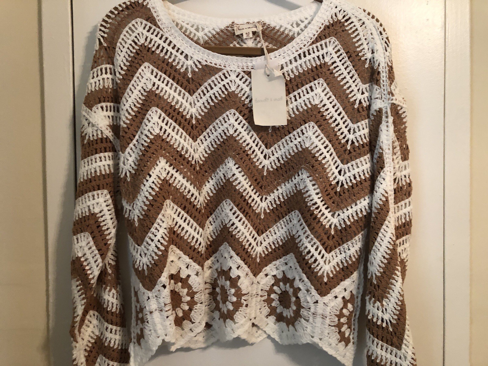 Hem & Thread Open Knit Crochet Sweater Lightweight Boho Long Sleeve Size M/L