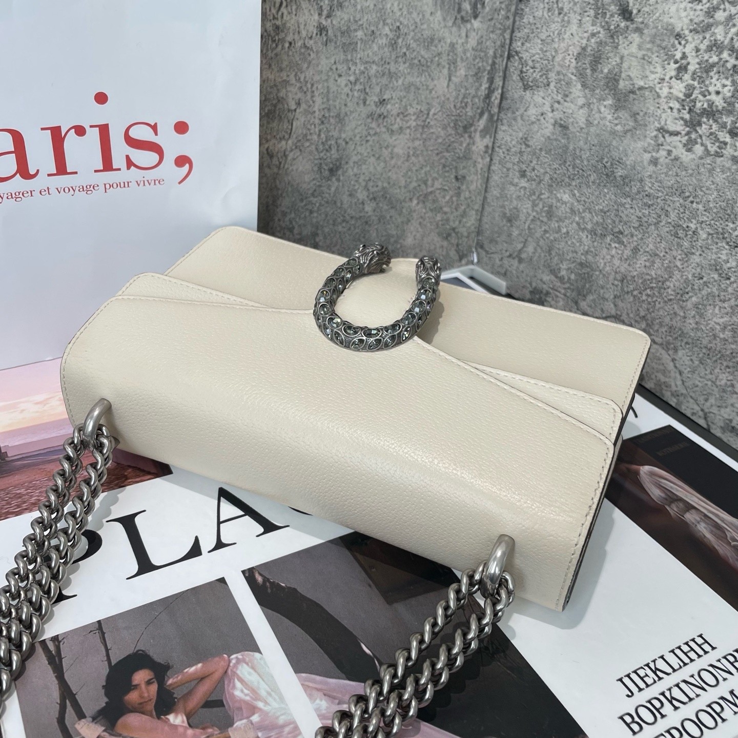 Gucci Pre-Owned Authentic Luxury Handbag White 28×17cm Silver