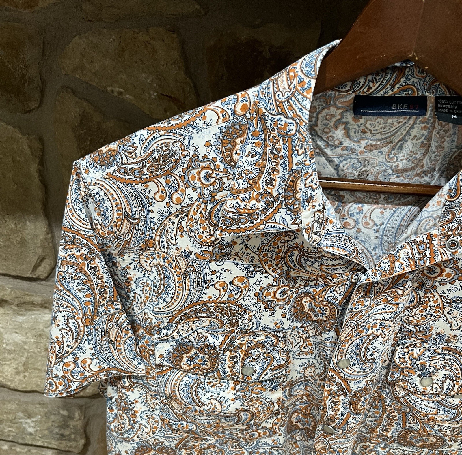 Buckle BKE 67 Pearl Snap Paisley Shirt Women Medium Blue & Orange 100% Cotton