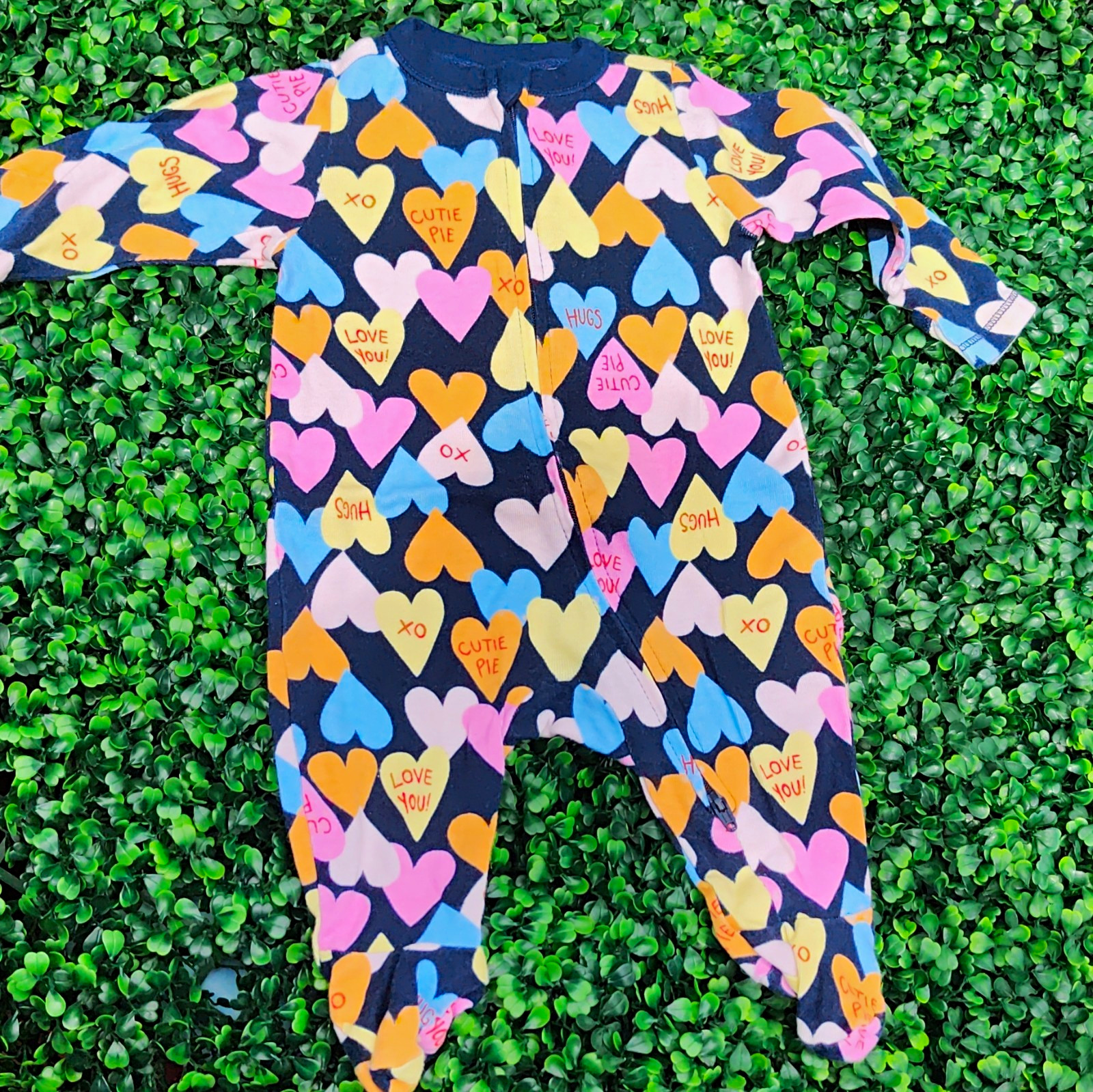 Old Navy Unisex 0-3M Cotton Footed Zip One-Piece Navy Hearts Print