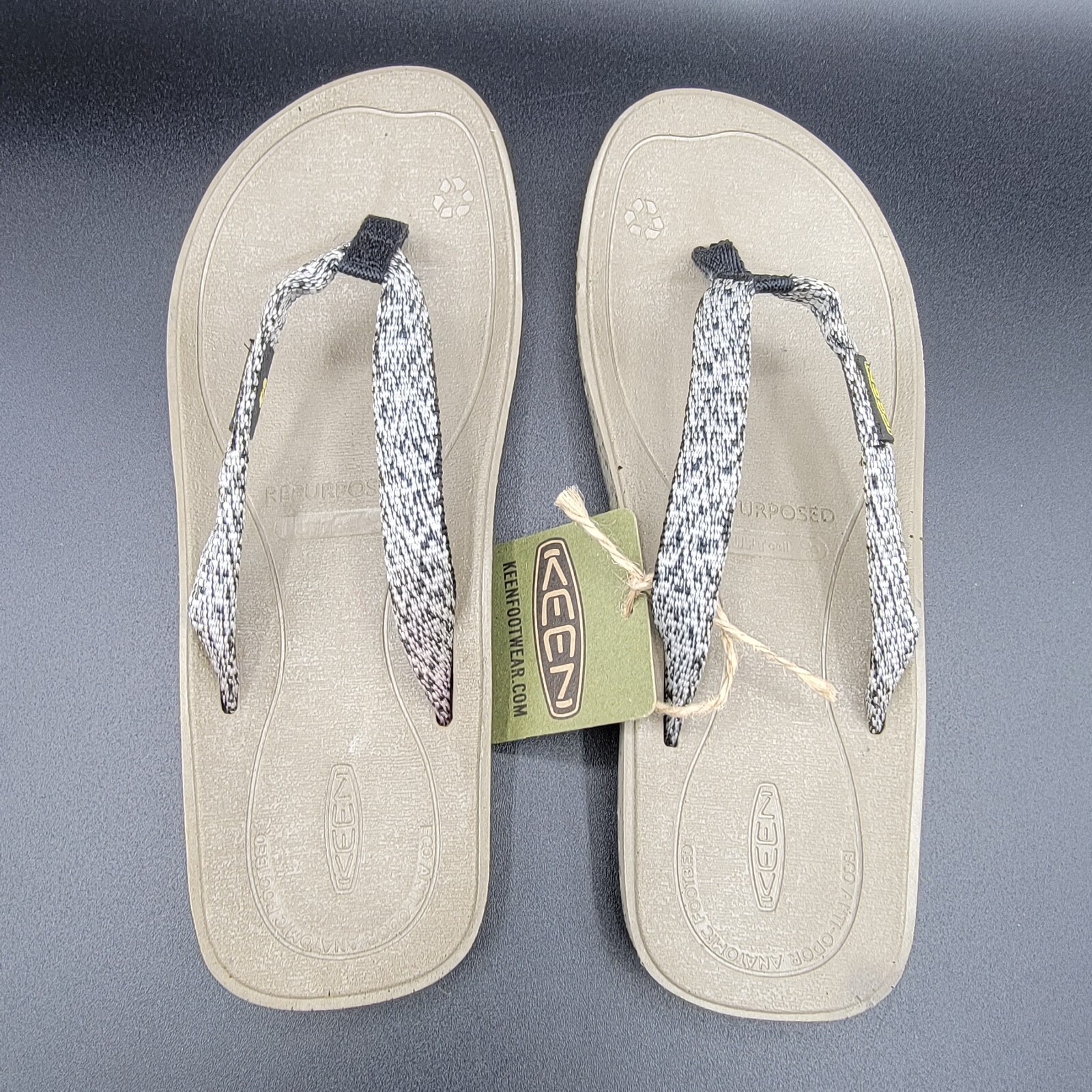 Keen Harvest Flip Flops Women’s Size 5 Tan Black White Thong Sandals Beach New