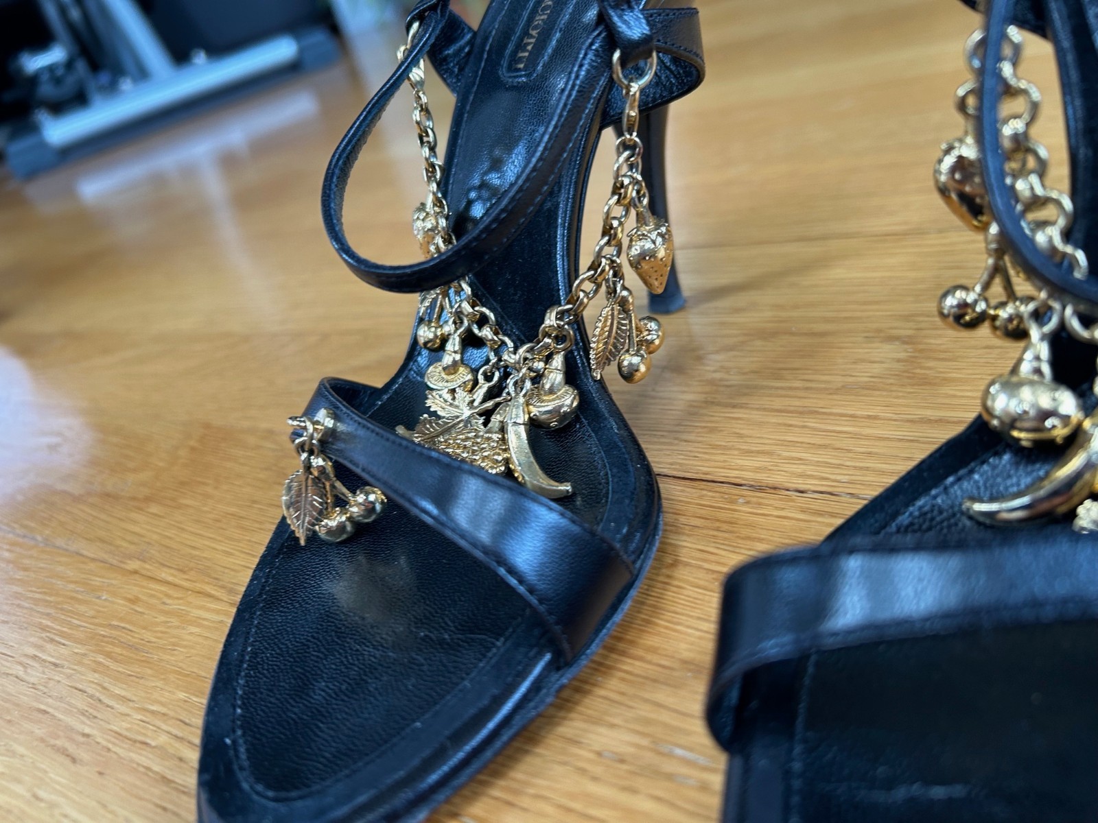 CESARE PACIOTTI Black Leather Charm-Embellished Slingback Sandals IT 37 Good Box