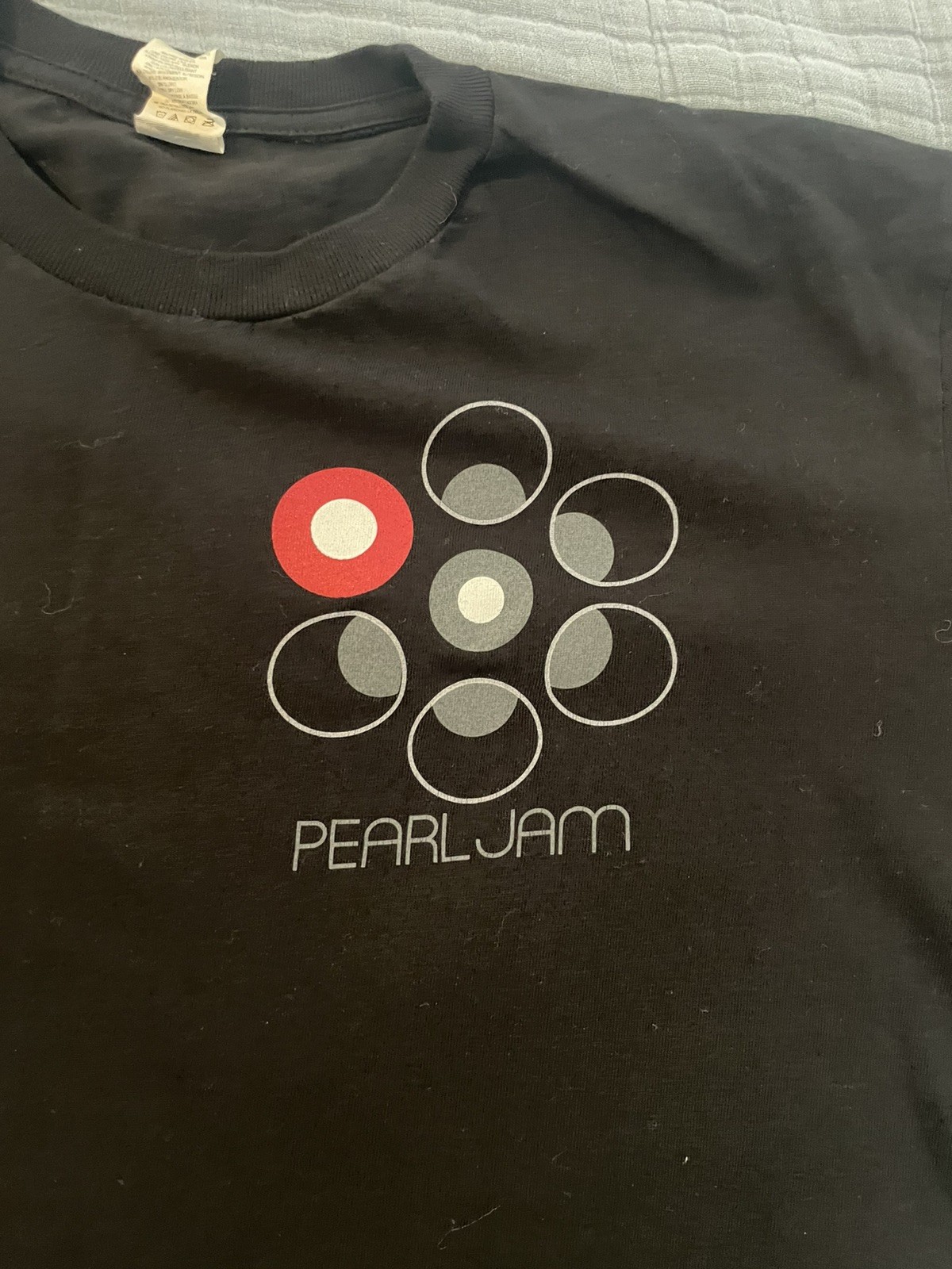Pearl Jam 2013 Tour T Shirt Size M Lightning Bolt Spectra Concert T