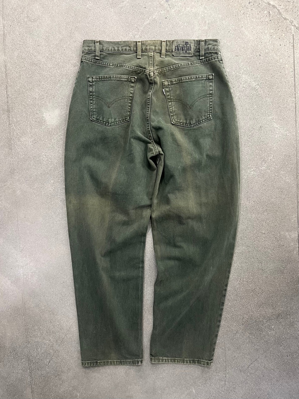 Vintage Levi’s SilverTab Baggy Jeans – 38”