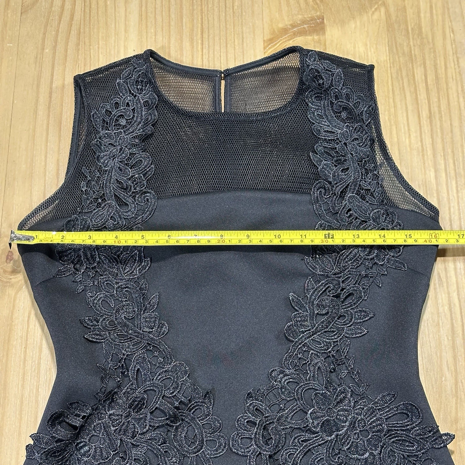 Calvin Klein Black Neoprene Lace Embroidered Pencil Dress 4 Mini Sleeveless