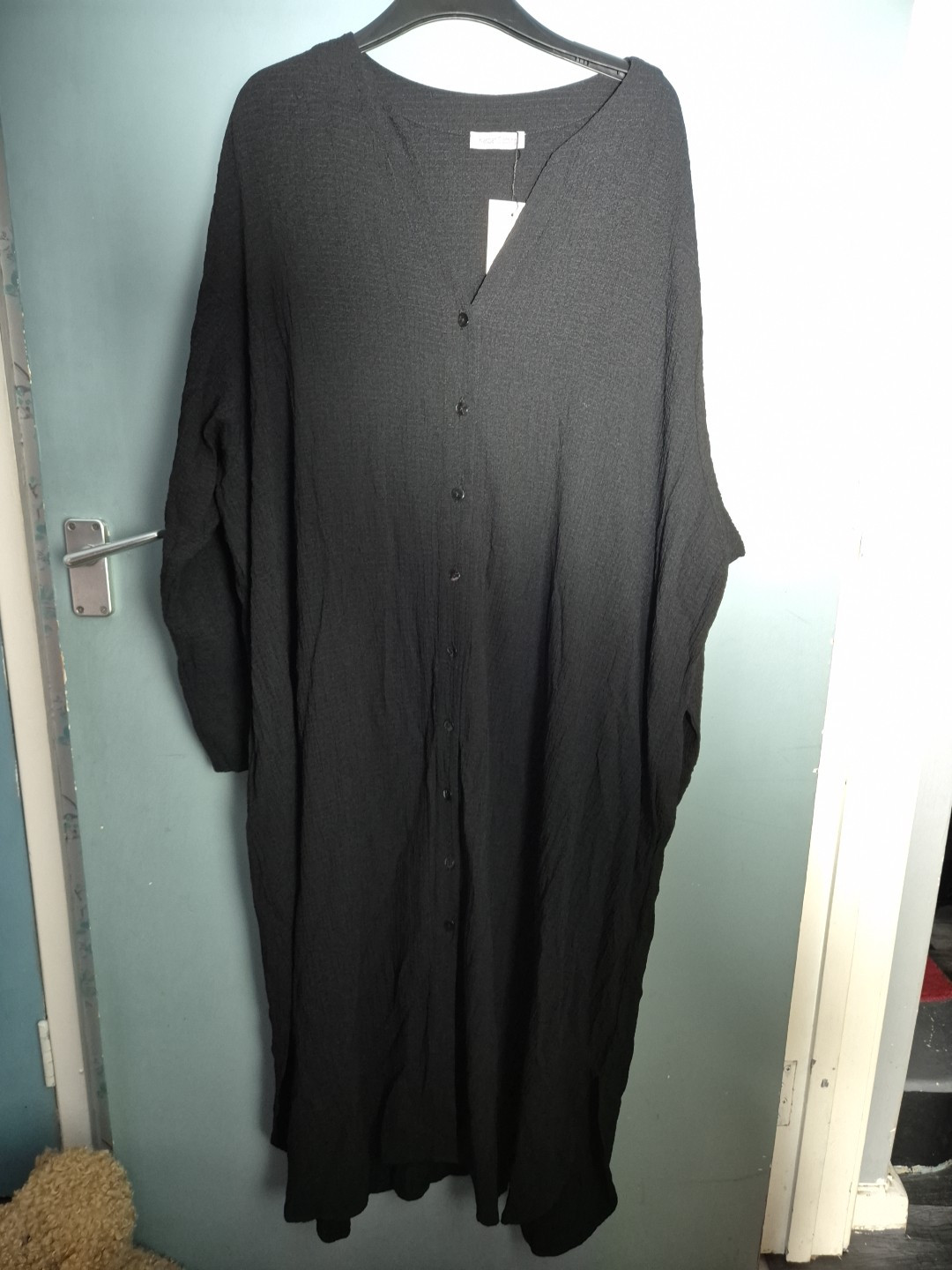 BNWT Kasbah Size M Medium Black Long Sleeve Button Front Midi Dress (325/148)