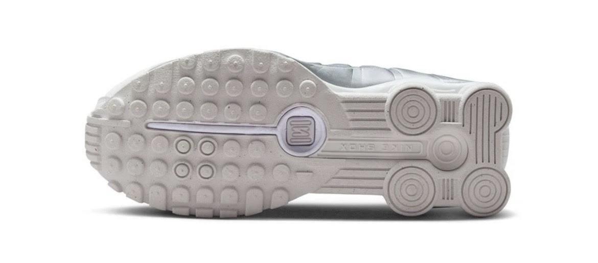 Nike Shox R4 White Metallic Silver Sneakers Shoes CW2626-101 GS Multi Size NEW