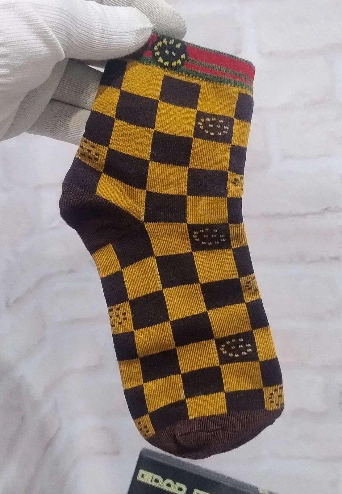Unisex Designer Style Crew Socks 4 Pairs Set Colorful Pattern Cotton Blend