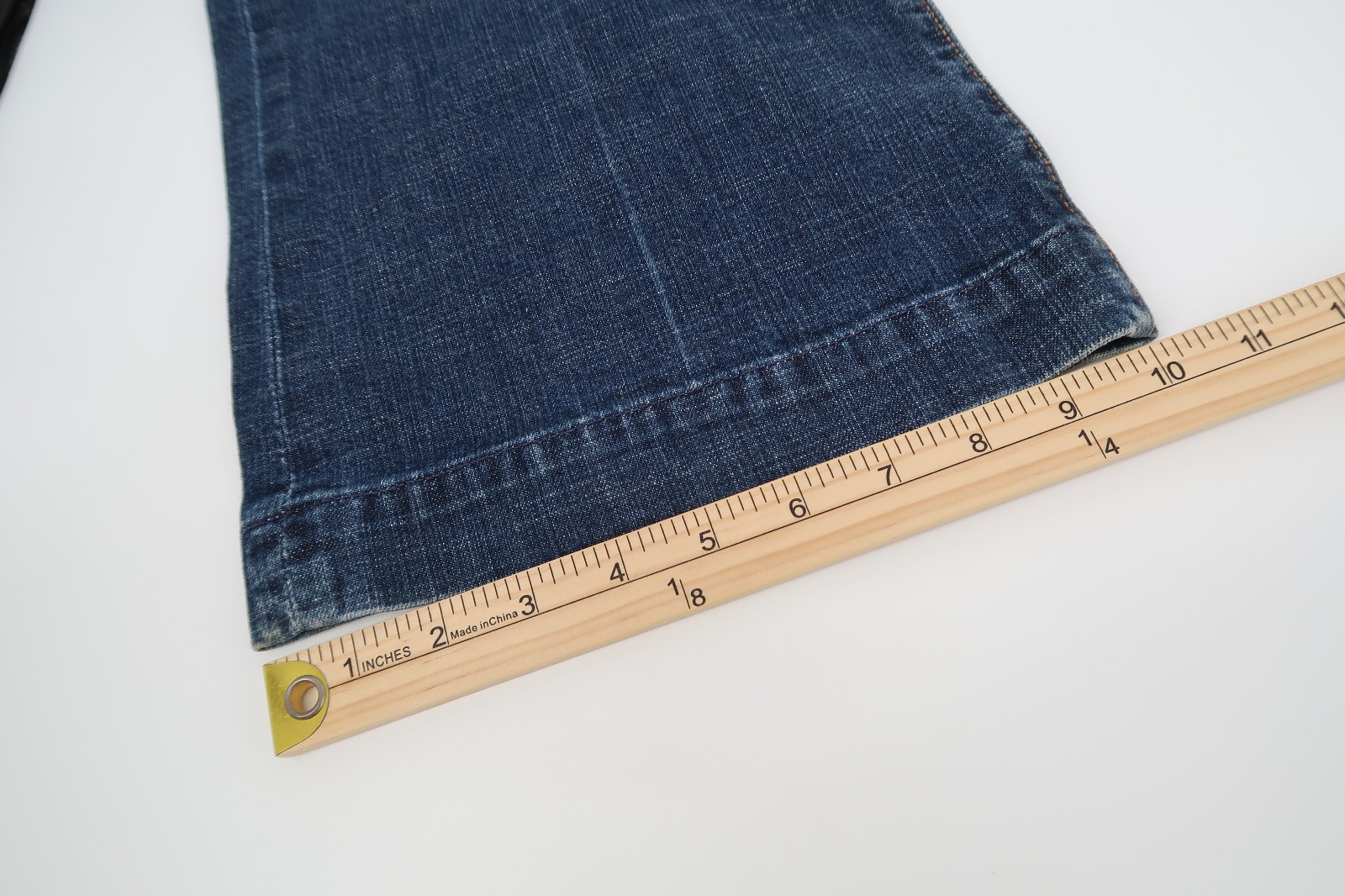 7 For All Mankind DOJO Jeans Wide Flare Leg Womens Sz 29 32X34 7FAM Rare Pockets