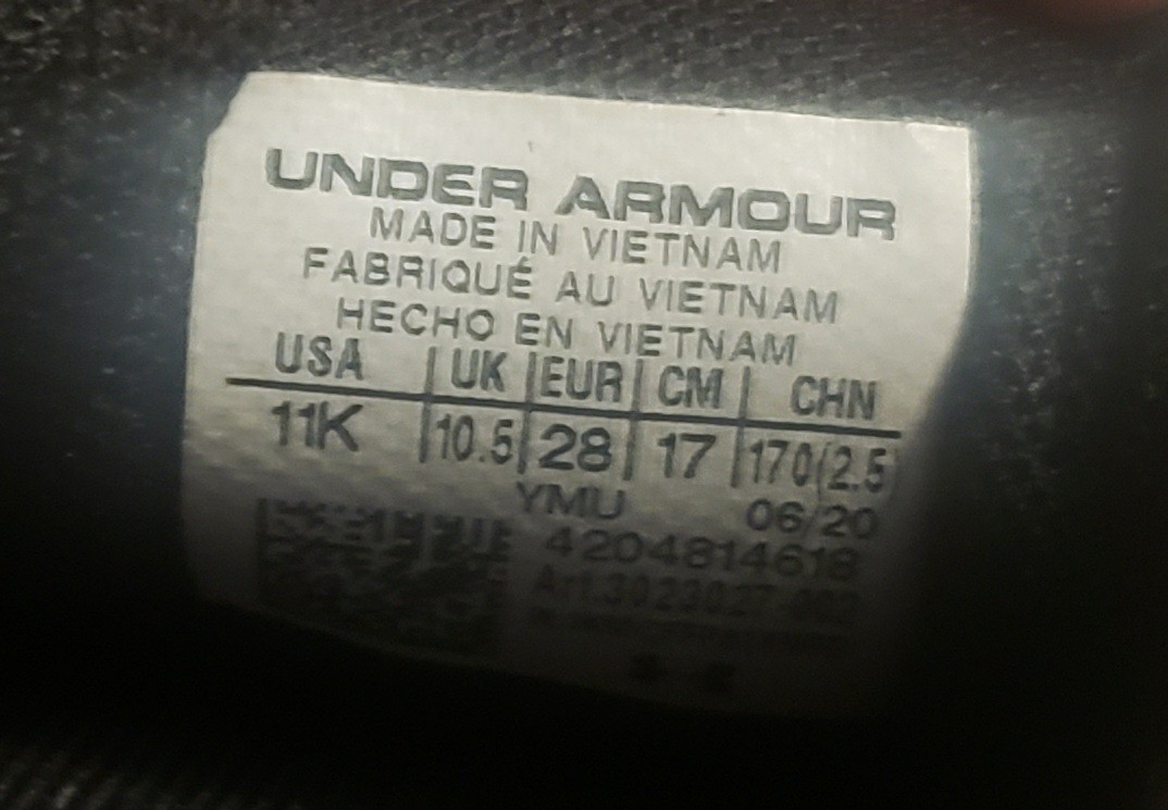 UNDER ARMOUR BPS Kids 11k Liquify Rebel AL Red Black Shoes NO TIE