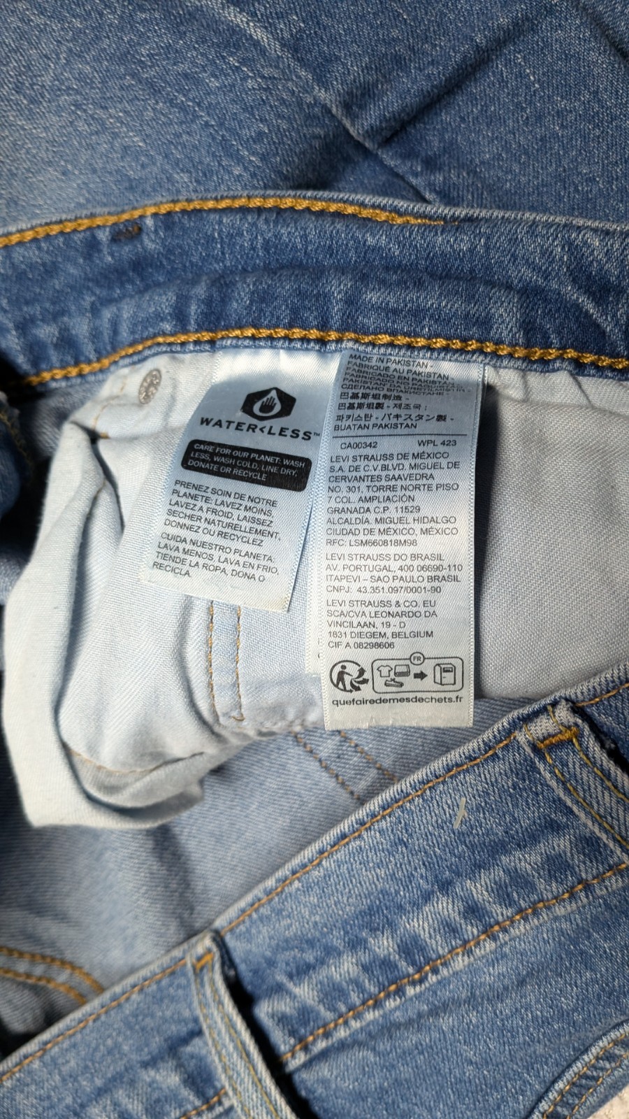 Levi’s Men’s 505 Blue Denim Jeans Straight Leg Regular Fit Mid Rise 5-Pocket