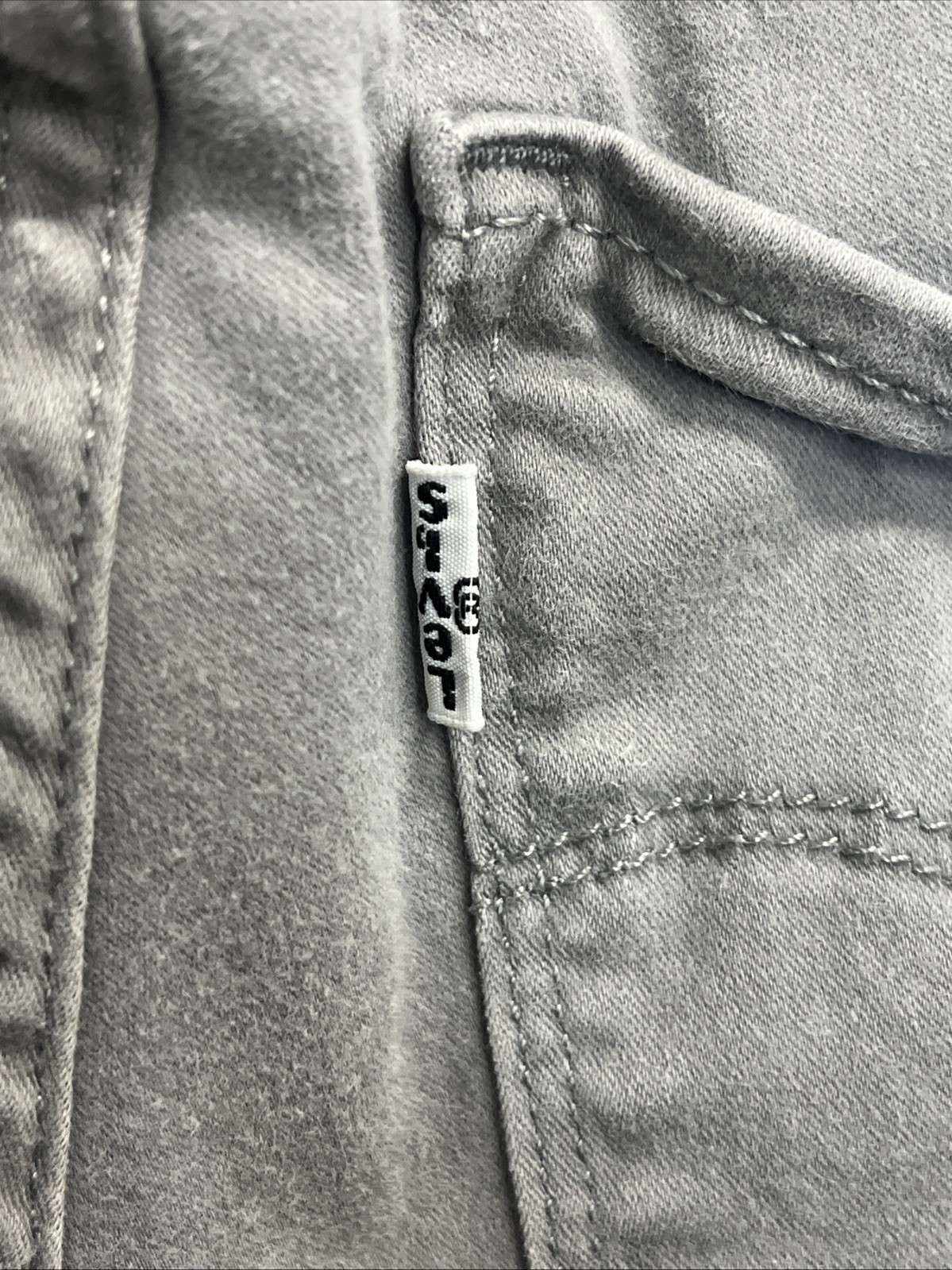 Girl’s Light Ash Gray Levi Strauss Shaping Skinny Jeans Size 26