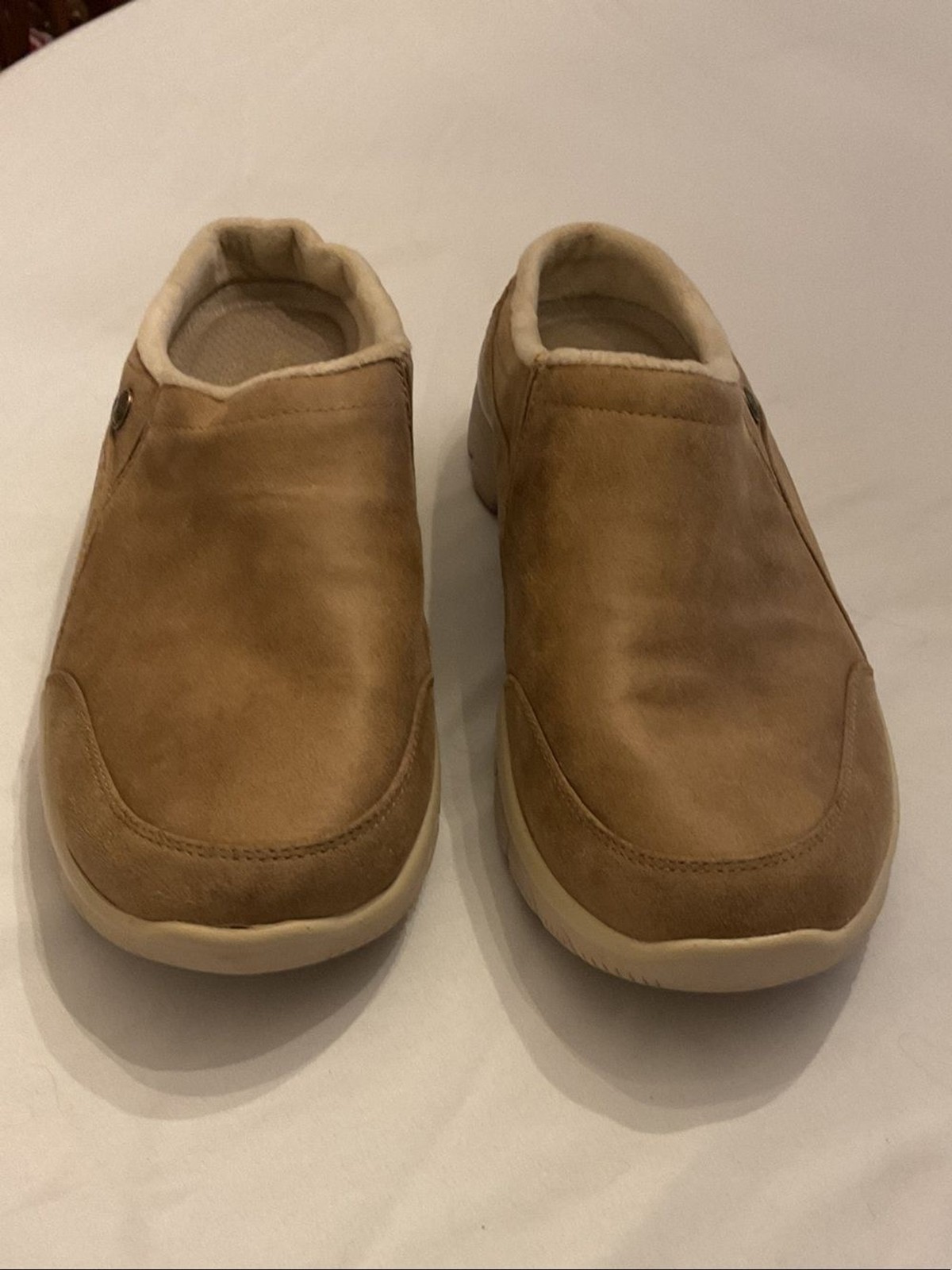 Skechers Women’s Air-Cooled Memory Foam Relaxed Fit Slip-On Mules Tan Size 9