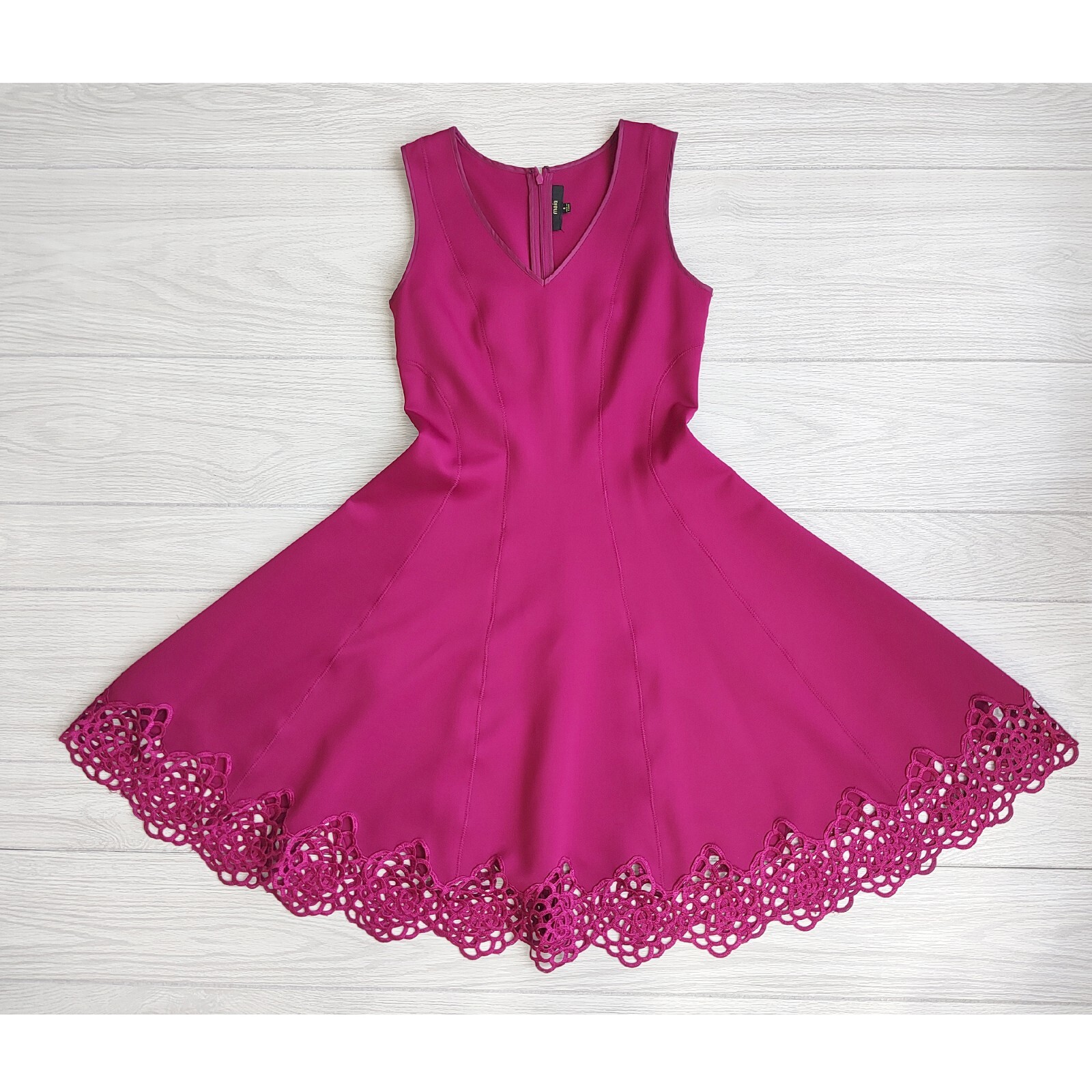 Maia Raspberry Pink Neoprene Dress Midi Lace Hem Sleeveless V-Neck Party M 6