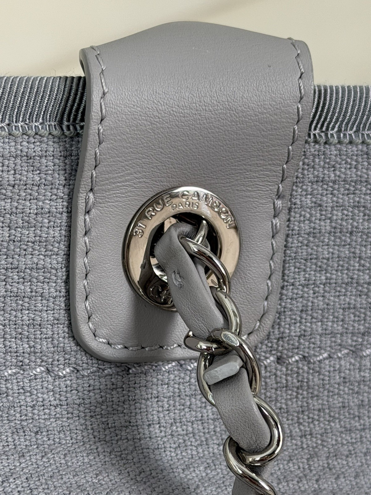 22B CHANEL Deauville Large Light Gray Tote Bag with Wallet (Preowned Excellent)