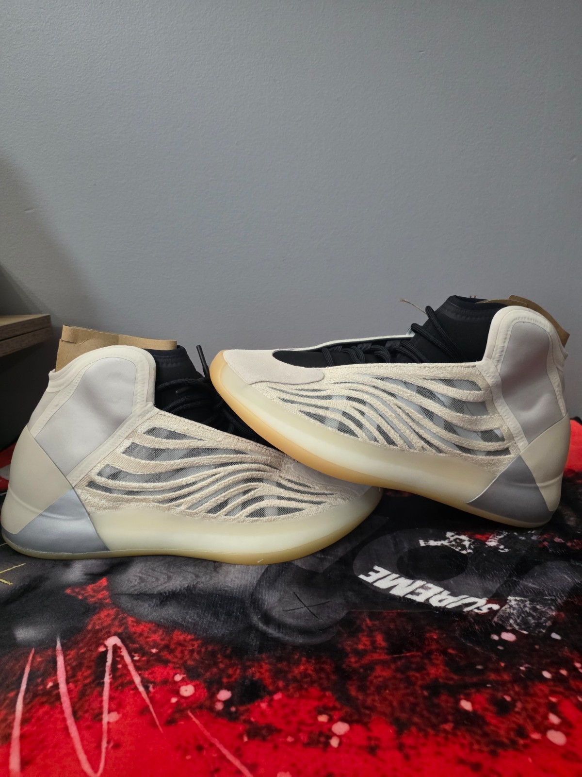 Size 13 – adidas Yeezy Quantum Mist Slate