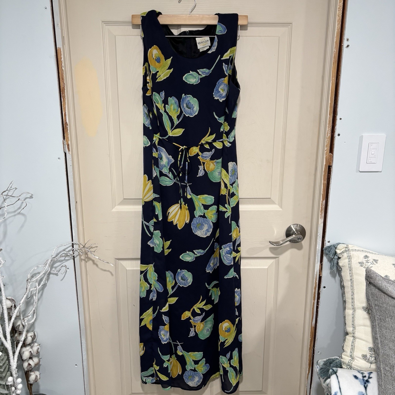 Womens Vintage 90’s Bentley Blue Floral Zip Up Dress Size Not Specified