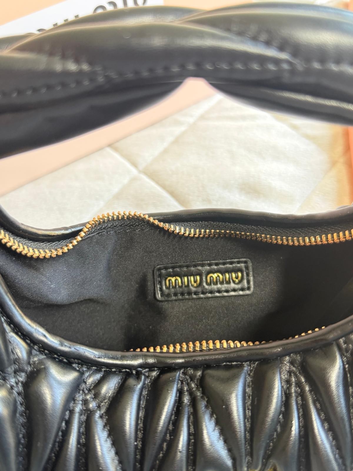 Miu Miu hobo Wander de napa matelassé