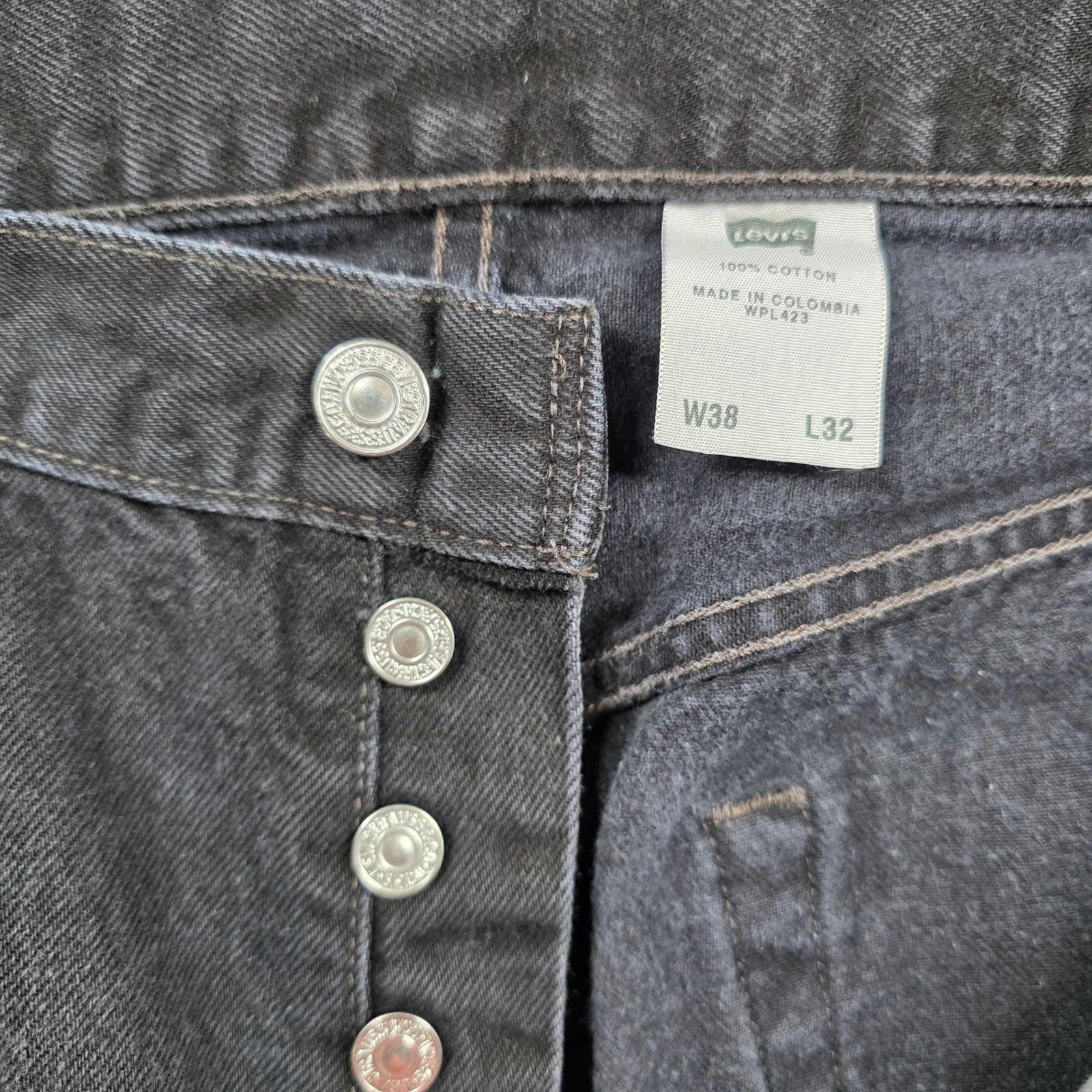 Levi’s 501 Original Fit Jeans Mens 38×32 Black Button Fly 501-0660 Vintage