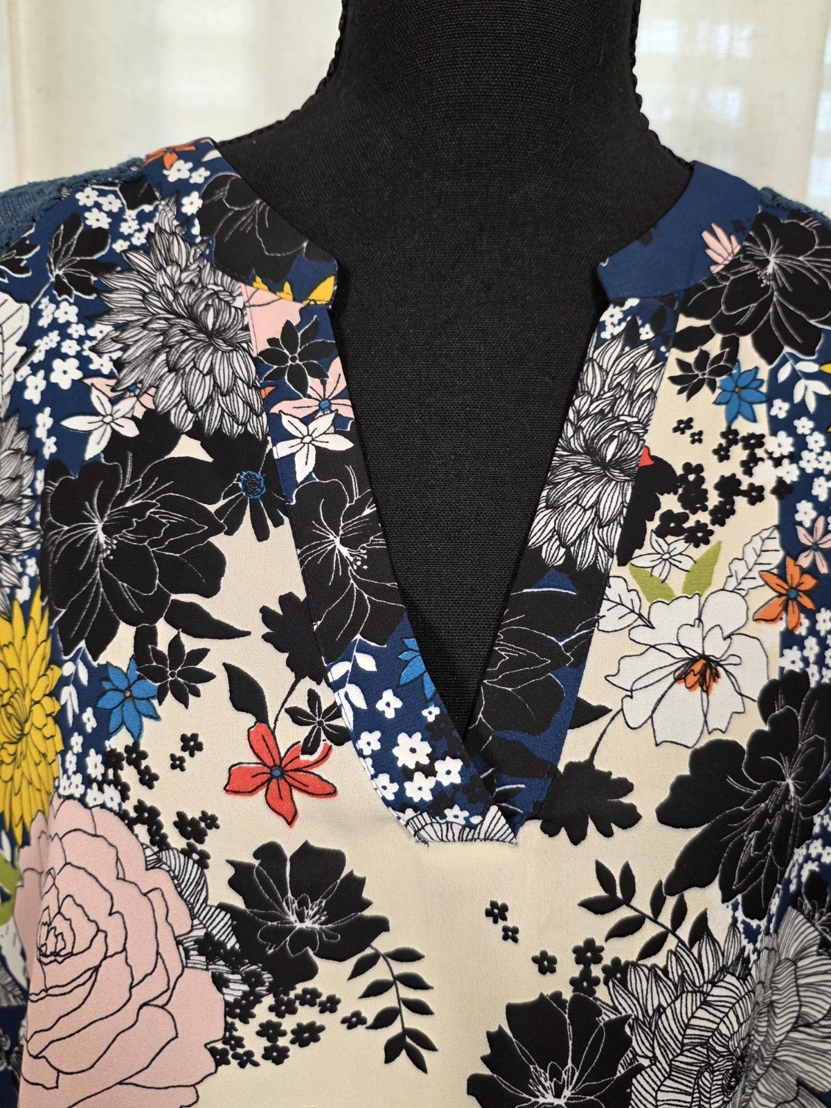 Zac & Rachel Top XL Navy Floral Lace Yoke Boho Tunic Blouse 3/4 Sleeve V-Neck