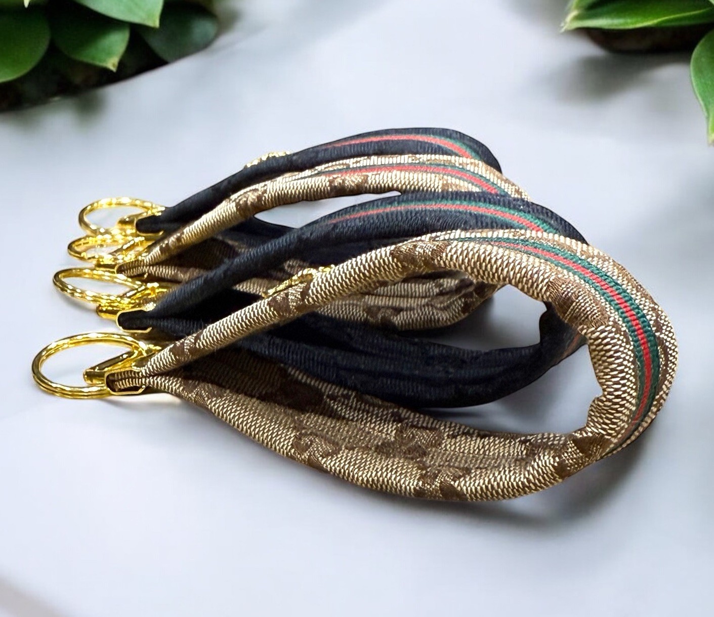 GUCCI KEY FOB WRISTLET Keychain With Gold Hardware With Or Without Gold Bee