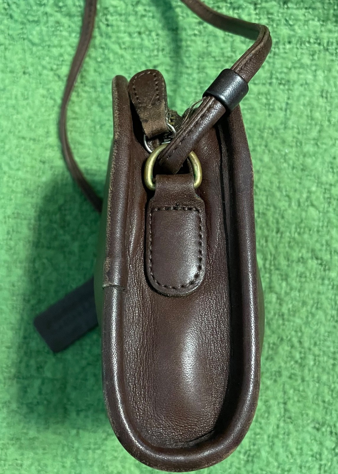 vtg COACH 9017 ABBIE Mahogany BROWN leather Crossbody Shoulder Bag zipper USA