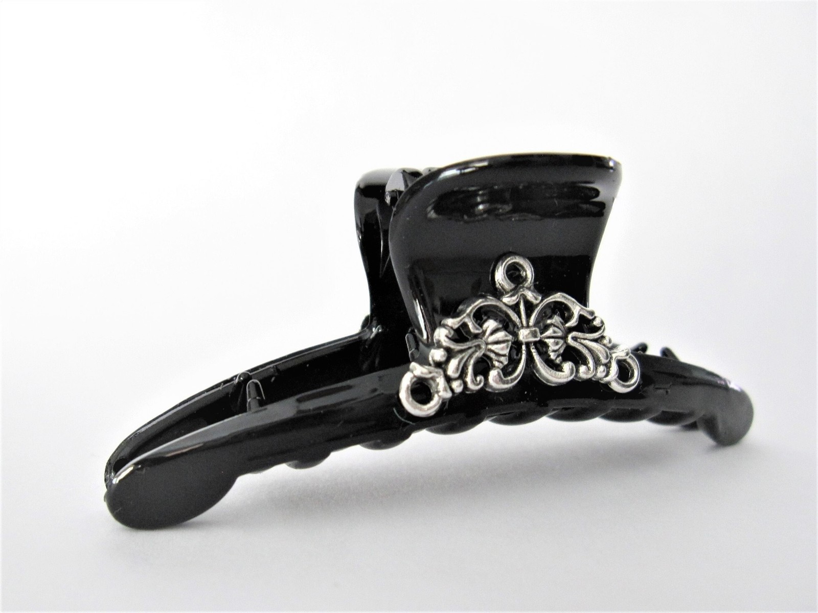 Black and silver metal design hair claw clip for fine, thin hair