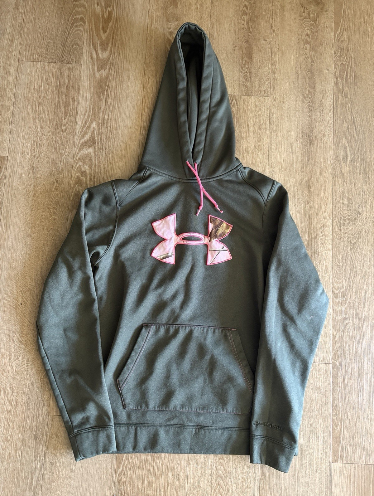Under Armour Storm Men’s Pullover Hoodie Logo Pockets Loose MD/M Green Pink