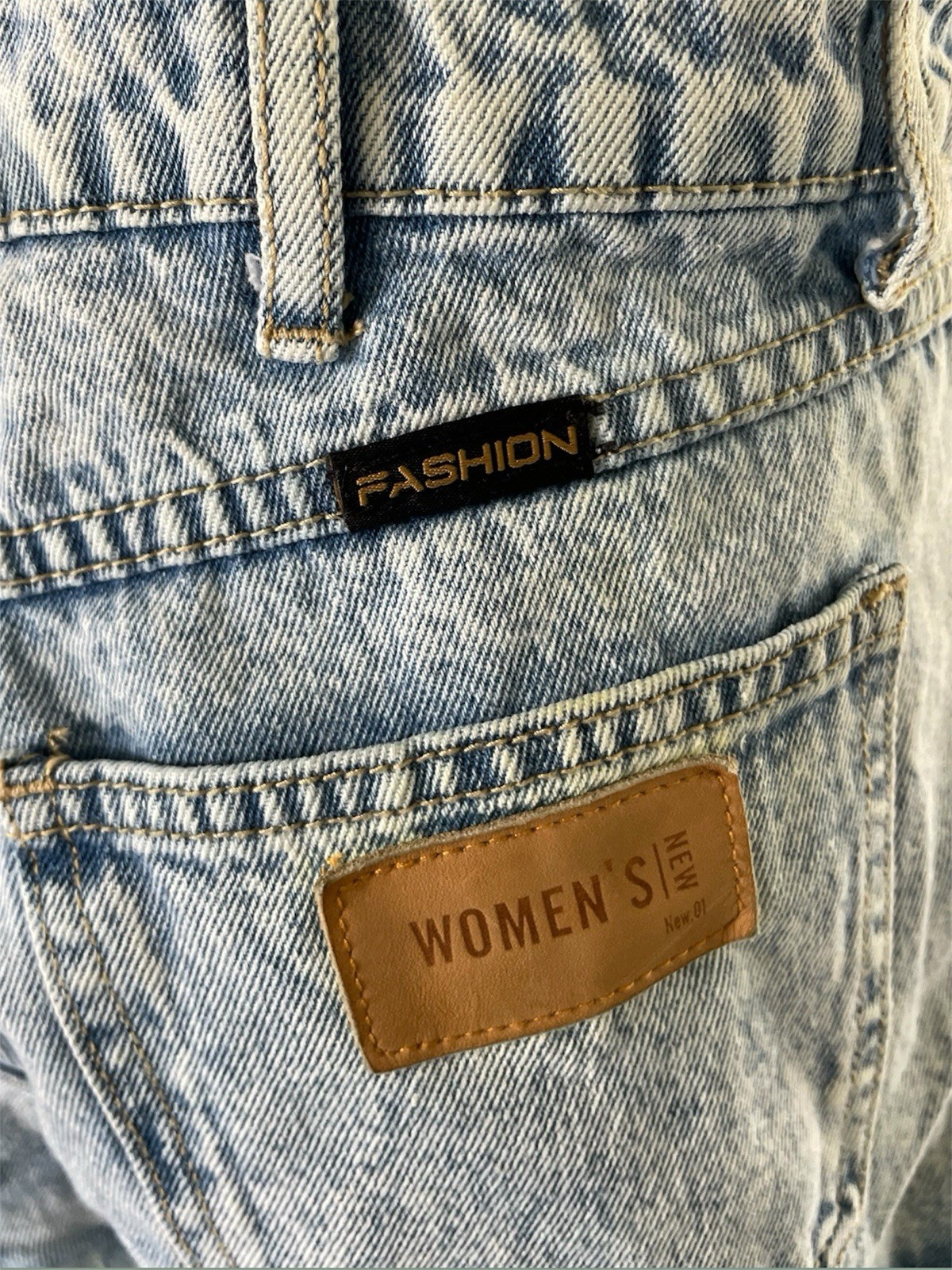 SHEIN Acid Wash Denim Shorts | Raw Hem | Size XS | Blue