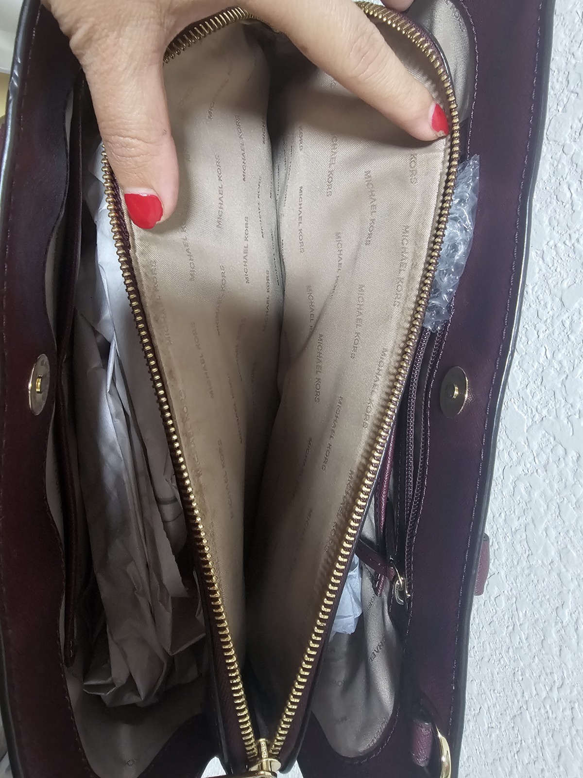 Michael Kors Savannah Saffiano Leather Bag with wallet & dust bag Burgundy Wine