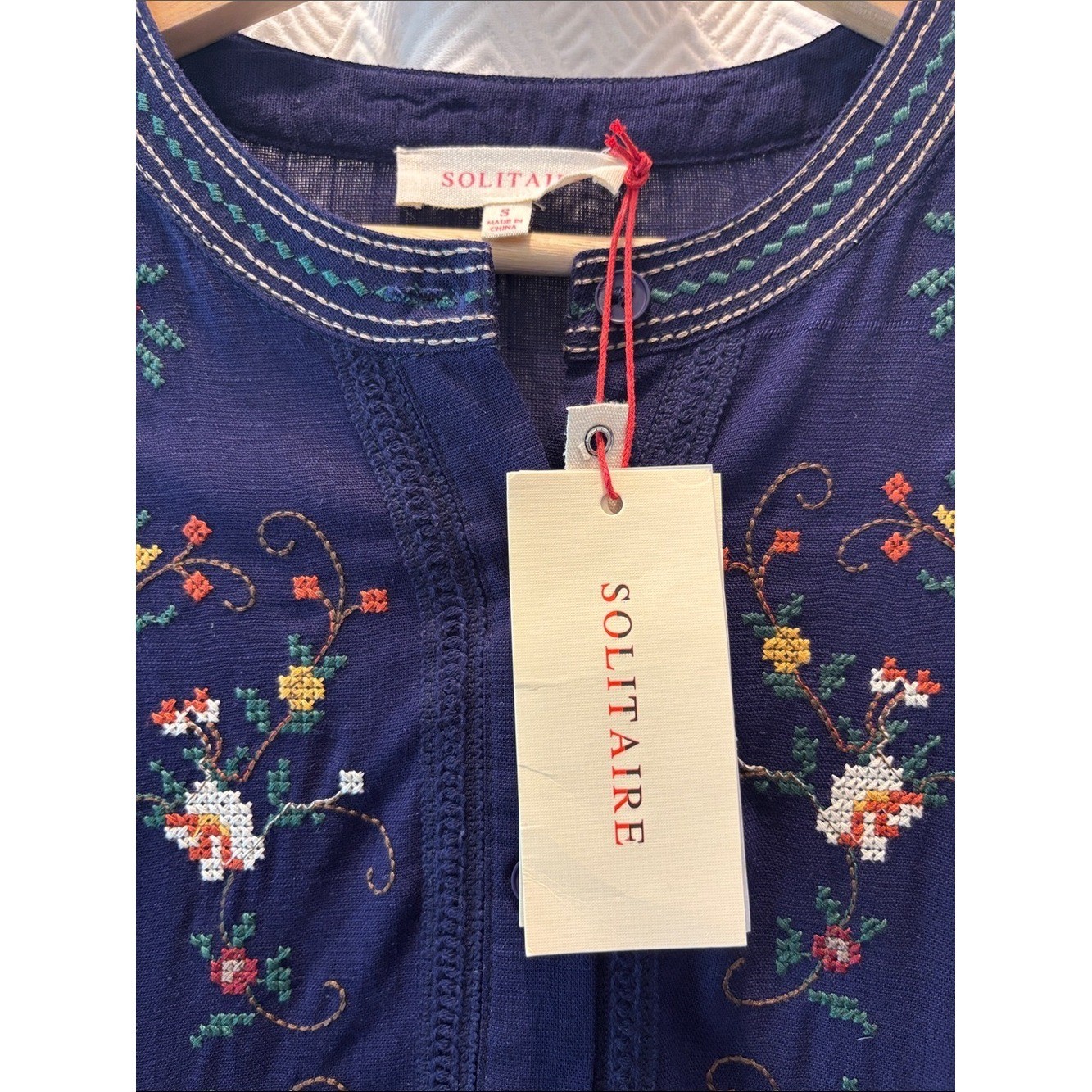 NWT Solitaire Navy Blue Embroidered Floral Boho Button-Front Top