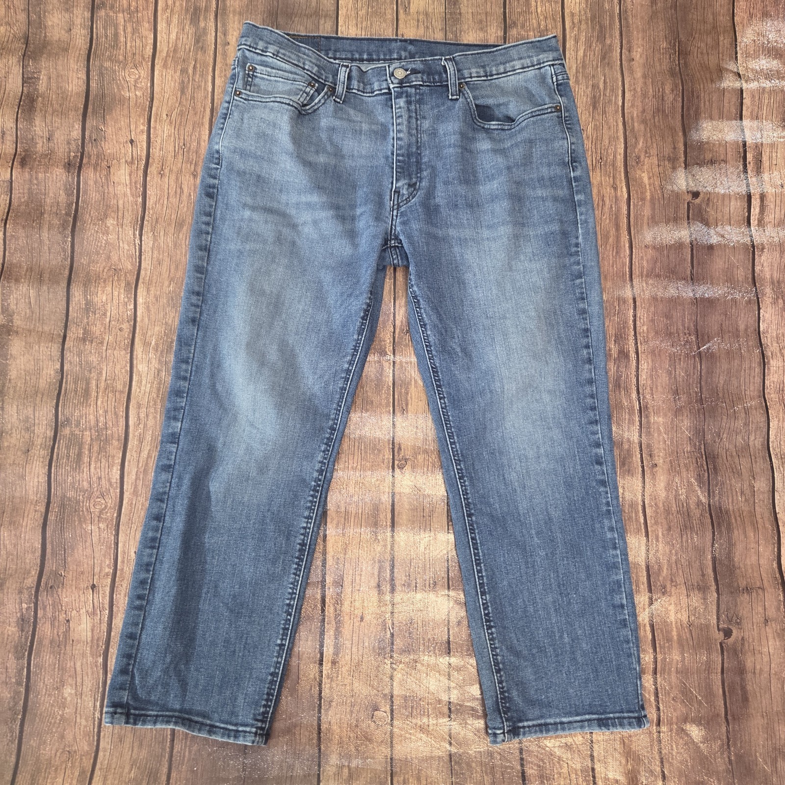 Levi’s 541 Athletic Taper Jeans Mens 36 x 26 Blue Pockets Medium Wash Casual