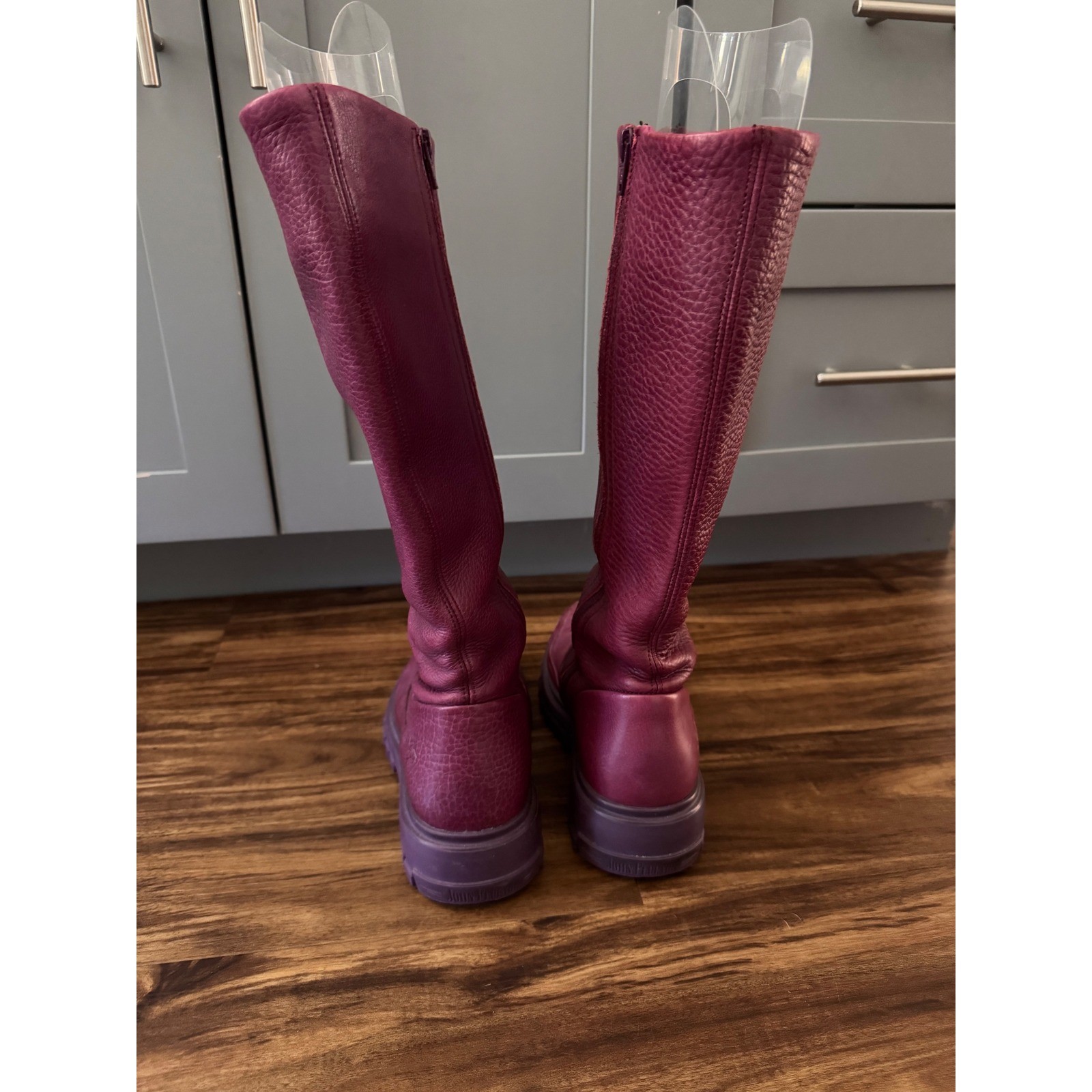 John Fluevog Magenta Pebbled Leather Tall Lug Sole Boots Made in Portugal W6 M4
