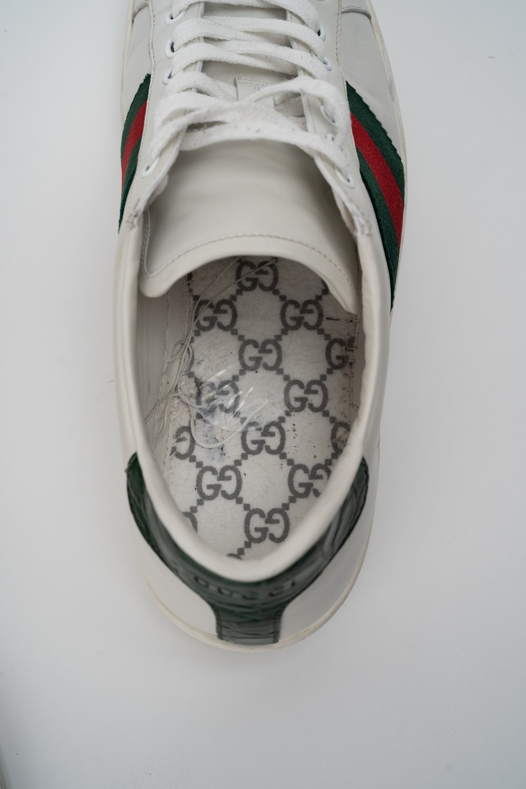 Gucci Ace Men’s White Leather Sneakers Green Red Web Stripe 386750 Size 8
