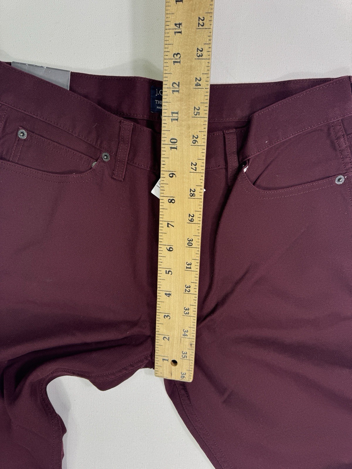 J Crew The Sutton Men’s 30×30 (30×29) NWT Maroon Chino Pants Slim Fit Modern