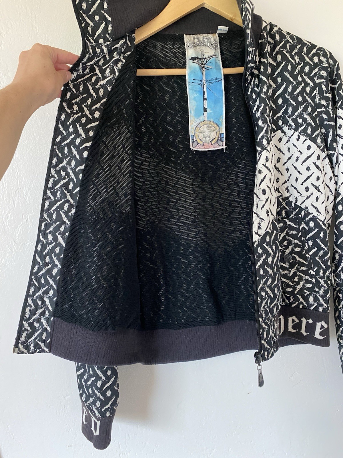 L.A.M.B. Fall 2006 Black White Chevron Windbreaker Jacket Gwen Stefani Rare Med.