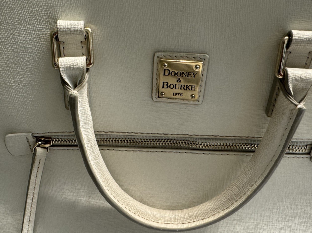 Dooney & Bourke White Leather Dome Satchel Handbag Zipper & Gold tone Metal