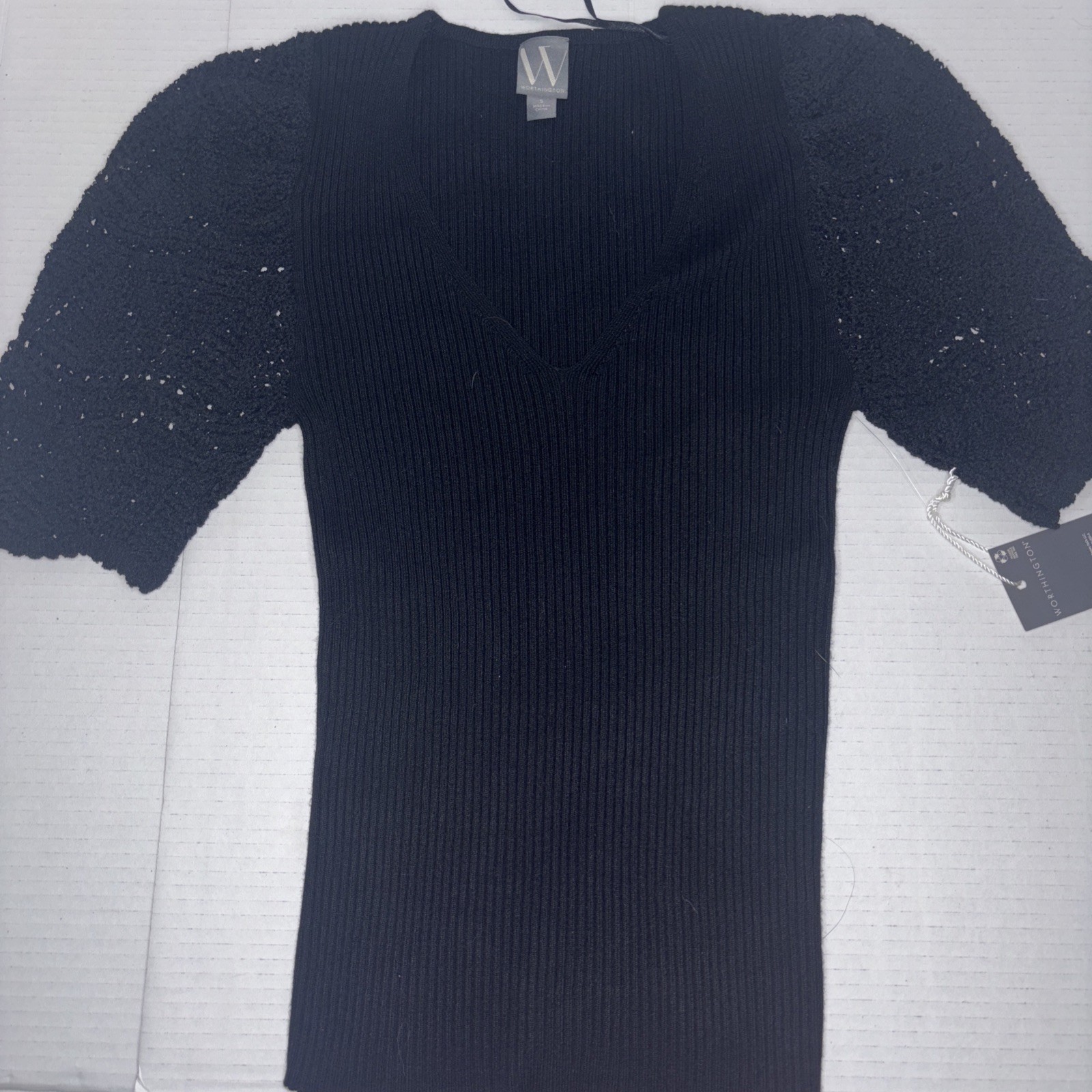 Women’s Black Worthington V Neck Crochet Sleeve Top Size Small