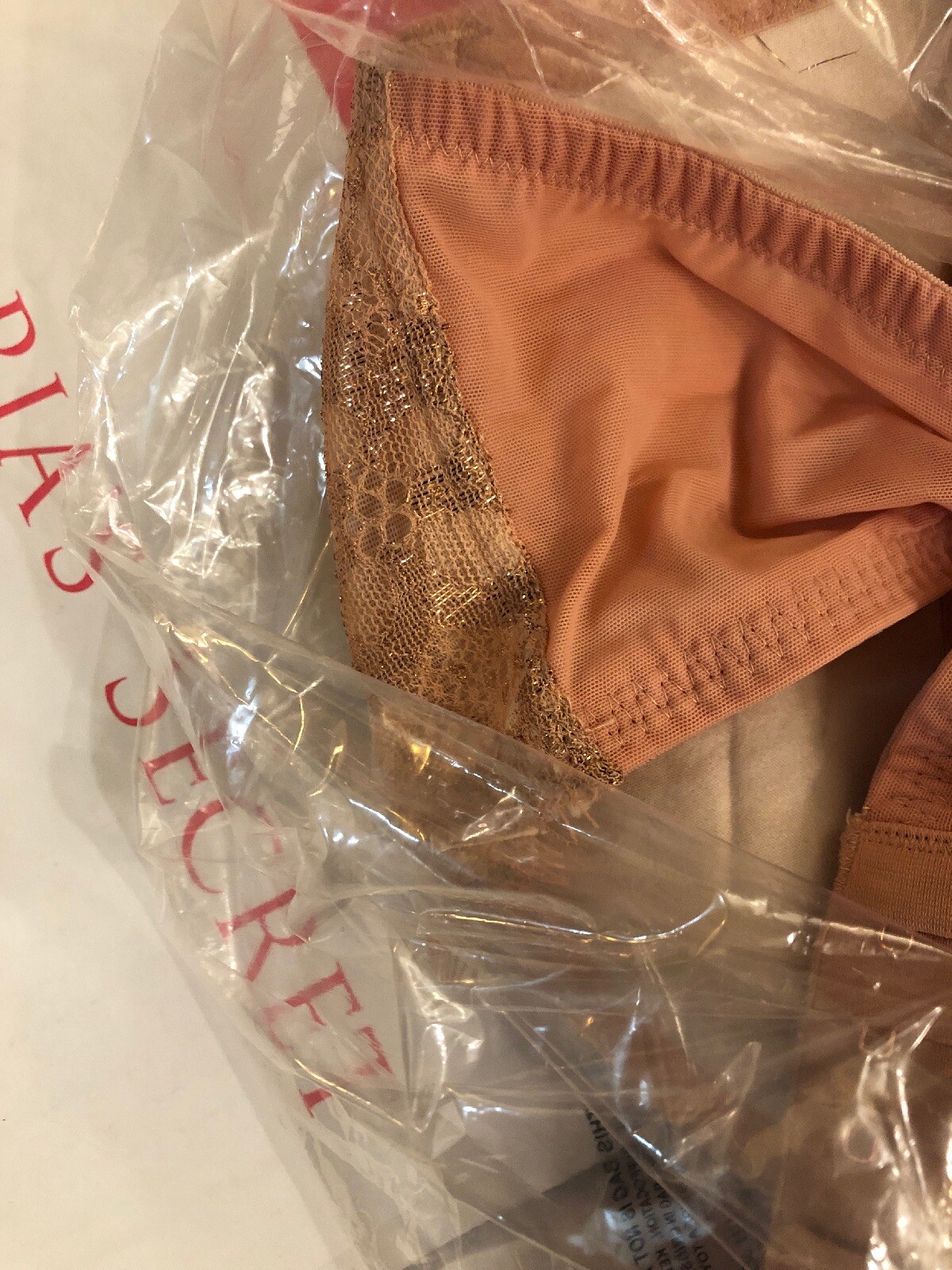 NWT Victorias Secret Dream Angels Push Up Bra Cafe Creme Lace Size 38DD