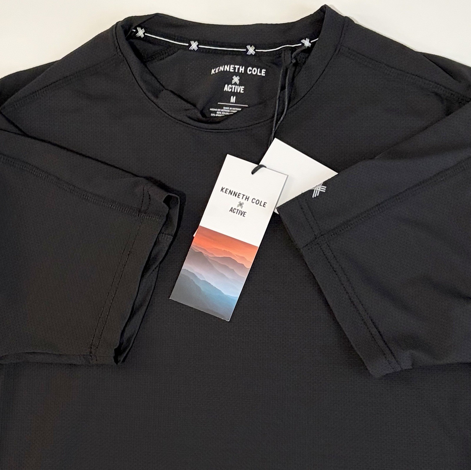 Kenneth Cole Mens Active Tech SS Shirt Medium Black Stretch UPF 50+ Wicking