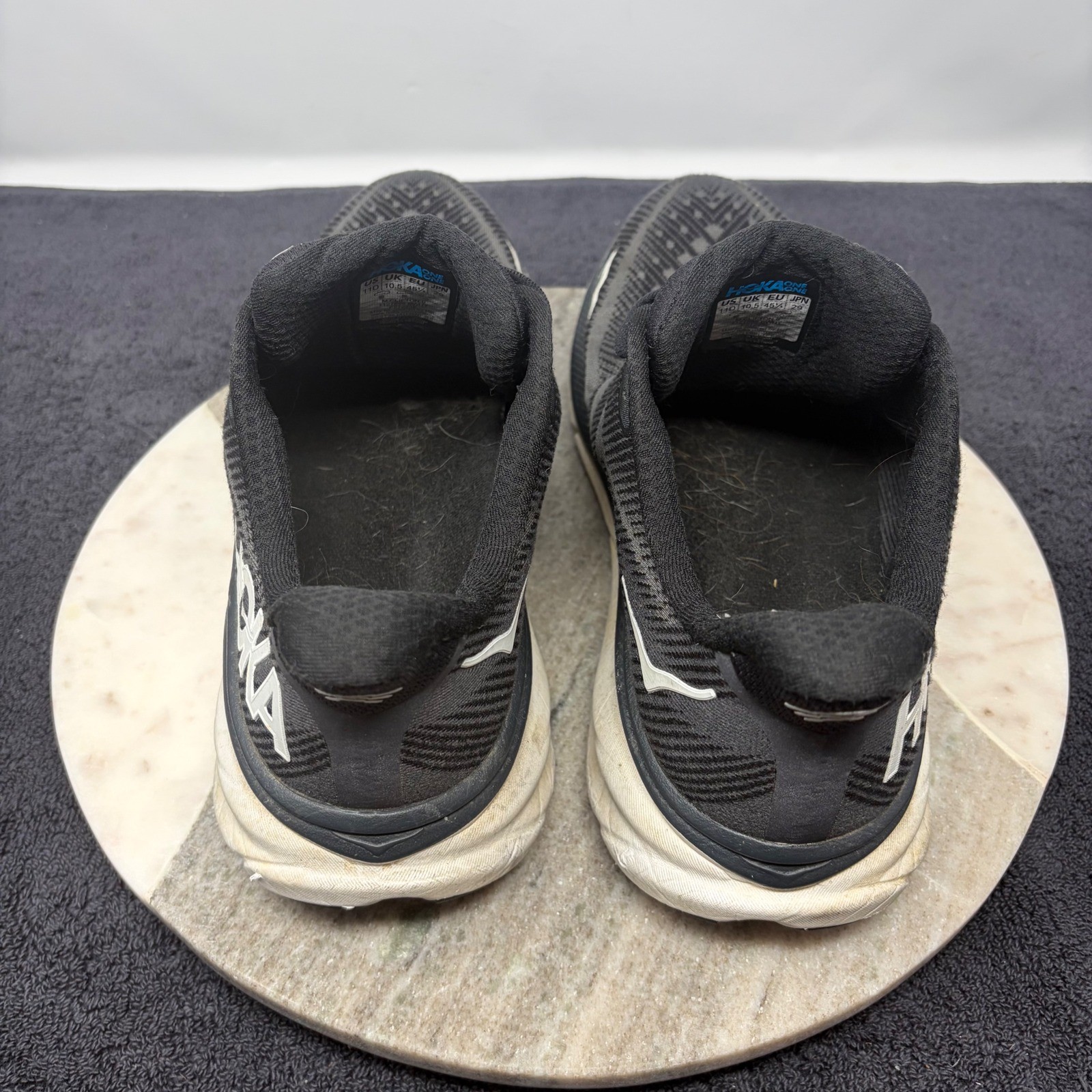 Hoka Clifton 9 Mens Running Shoes Black White 1127895 BWHT Size 11D