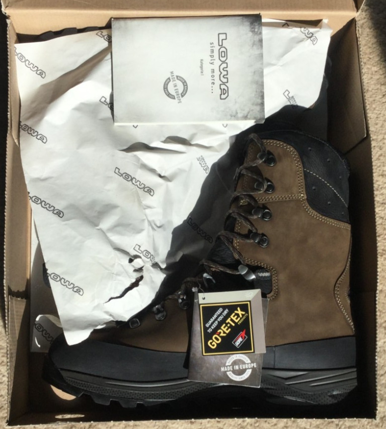 Men’s LOWA TIBET GTX HI Boots US 11.5 EU 45