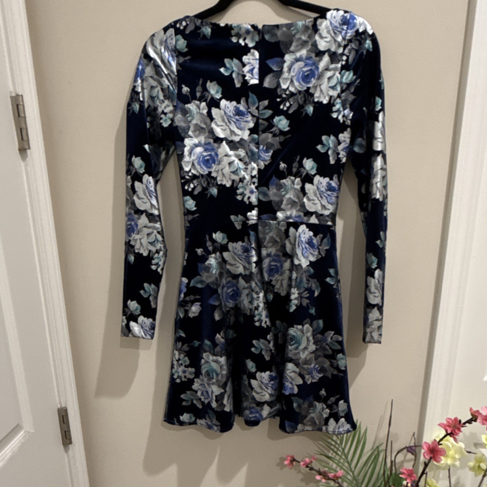 Black Halo Blue Silver Floral Fit & Flare Dress Square Neck Long Sleeve Size 0