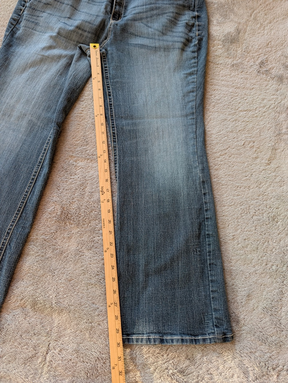 A.N.A a New Approach Jeans Women’s Size 20W Blue Boot Cut Embroidered Pockets