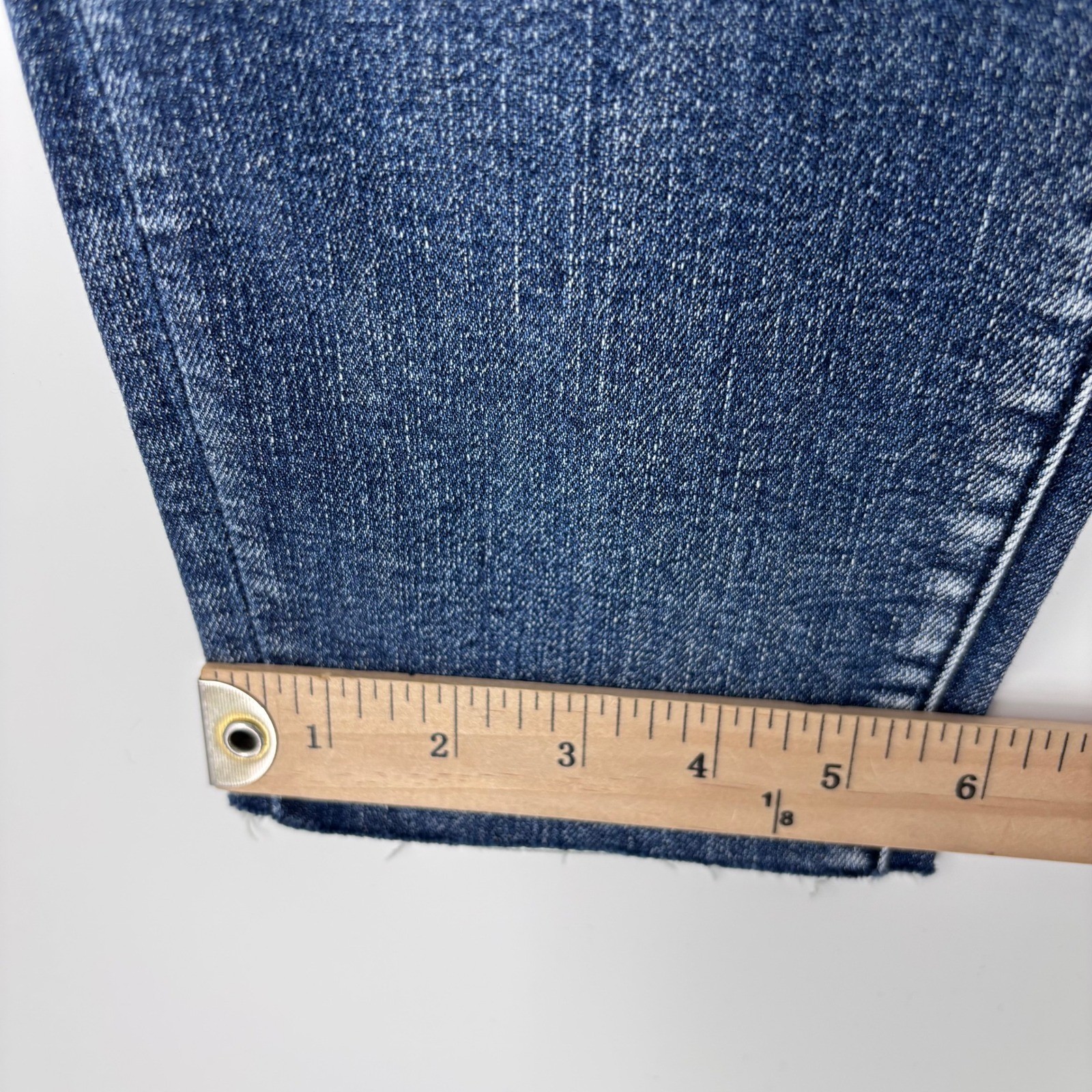 Judy Blue High Waist Raw Hem Relaxed Fit Jeans Sz 7/28 Cropped Distressed NEW