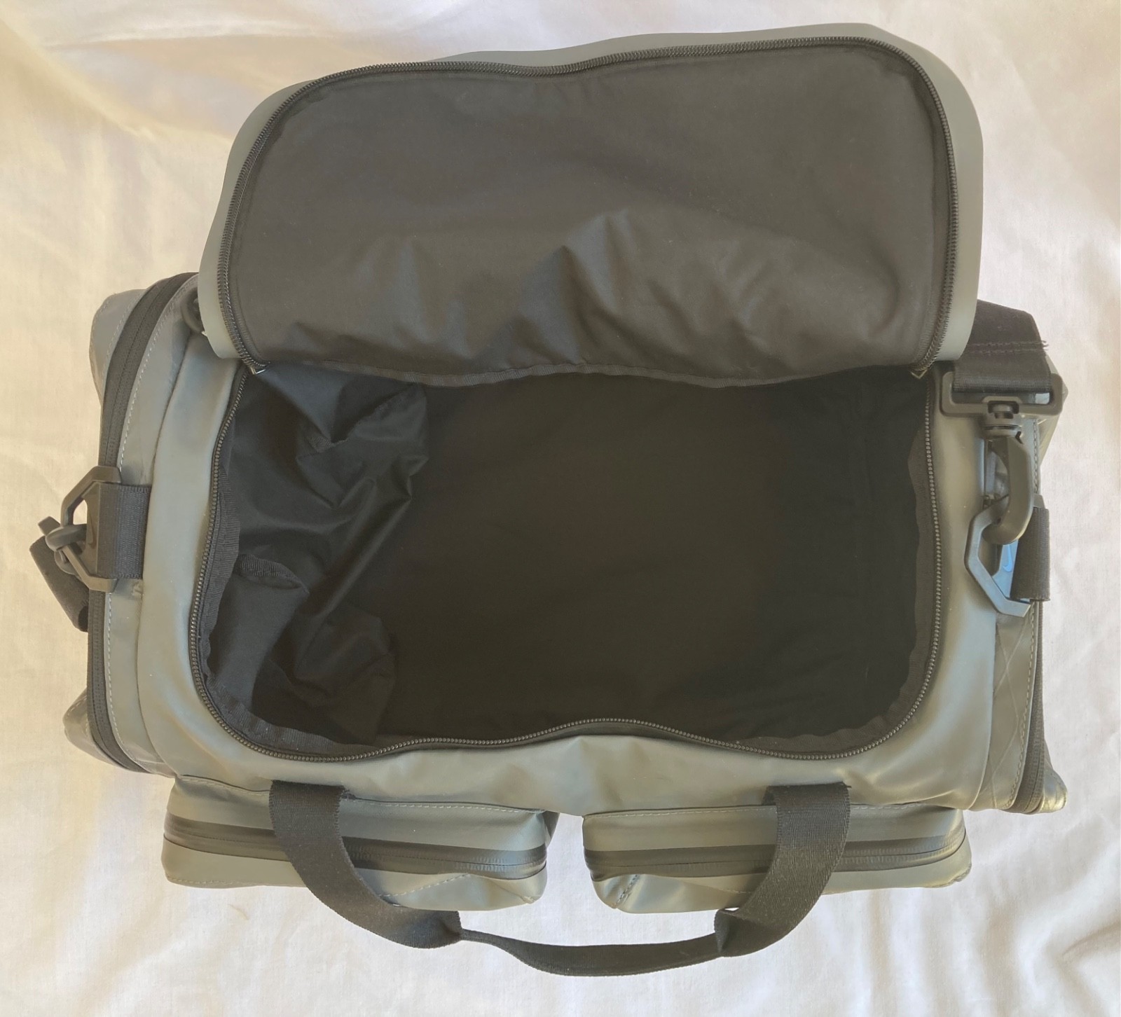 NIke Storm-FIT ADV Utility Small Duffle Gym Bag Dark Grey DQ5335 068