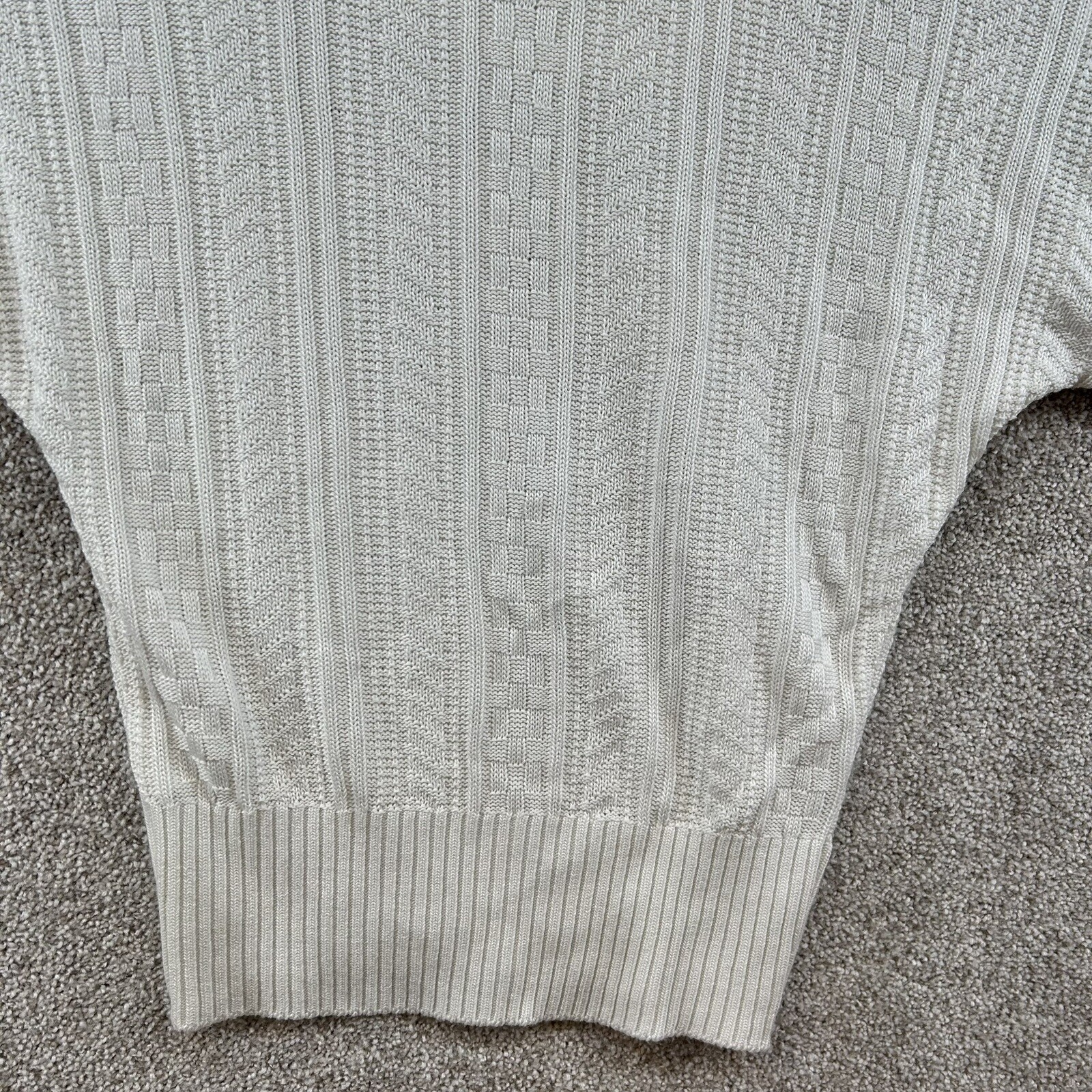 B Wear Byer California Womens Pullover Medium Short Sleeve White Knit Sweater