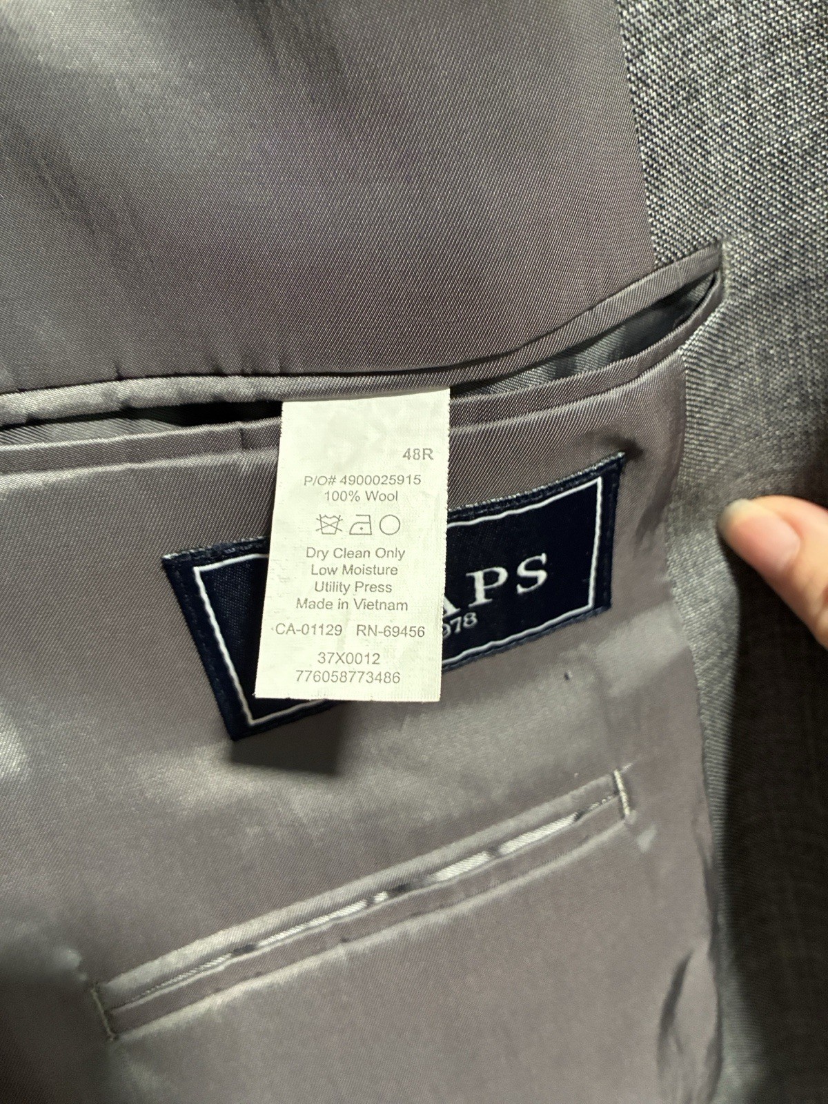 Chaps charcoal Gray Wool Twill 2-Piece Suit 48R Jacket 42W x 30L Pleated Pants